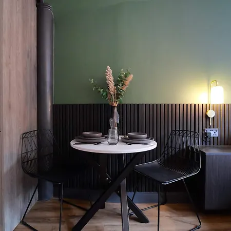 Stay Awhile - Design Studio Nq - Bts 1 Апартаменты Манчестер