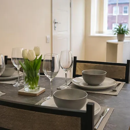 アパート Stylish 2Br Haven For Long-Term Guests