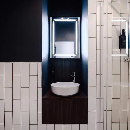 Stay Awhile - Design Studio Nq - Bts 1 Апартаменты