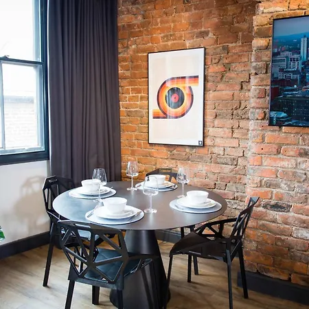 Stay Awhile - Nq Stylish 2-Bed Duplex - Bts 3 *
