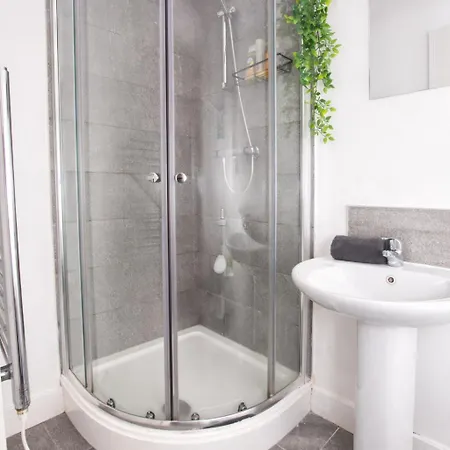 Prime Salford 1br • Free Parking • Access Apartamento