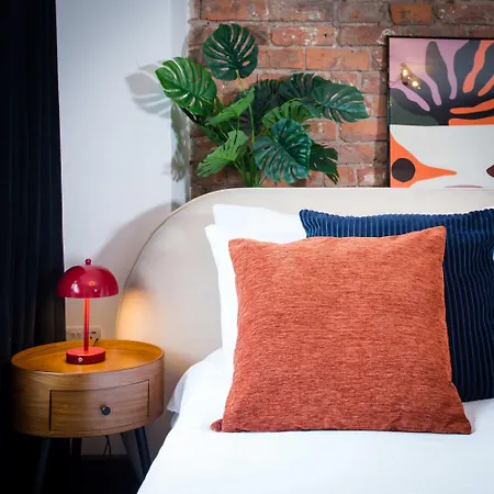 Апартаменты Stay Awhile - Nq Stylish 2-Bed Duplex - Bts 3 Манчестер