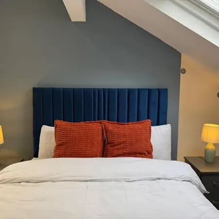Casa Cove 2br Flat Free Parking, 5 Min To Hospital Apartmán Manchester