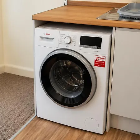 Apartman Modern 2br Retreat For Relocations