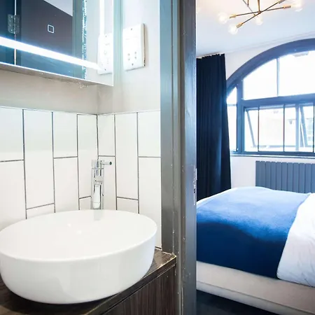 Stay Awhile - Nq Stylish 2-Bed Duplex - Bts 3 Апартаменты Манчестер