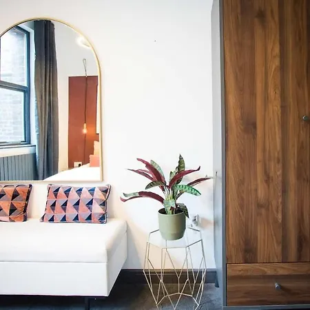 Stay Awhile - Spacious 2-Bed Duplex Nq - Bts 4