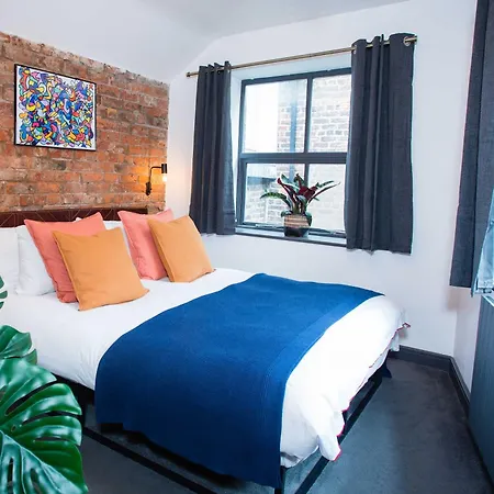 Апартаменты Stay Awhile - Nq Stylish 2-Bed Duplex - Bts 3 Манчестер