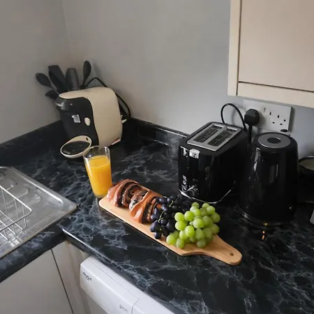 Charming 1Br Retreat For Urban Escapes Apartment Manchester