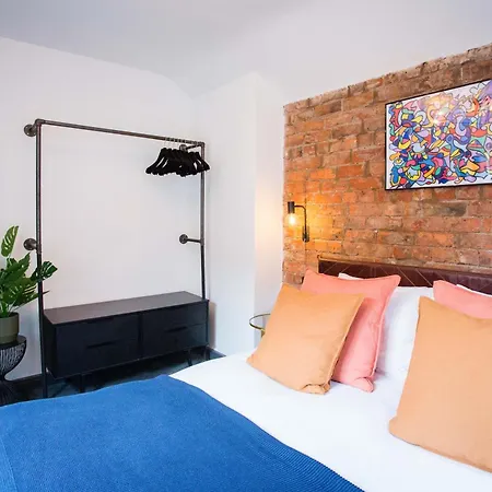 Апартаменты Stay Awhile - Nq Stylish 2-Bed Duplex - Bts 3 Манчестер