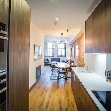 Апартаменты Stay Awhile - Spacious 2-Bed Duplex Nq - Bts 4