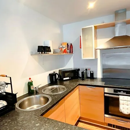 Boutique Two-bedroom Near Old Trafford, Sleeps Six, Free Parking Manchester