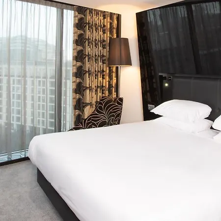 Crowne Plaza Centre By Ihg 4*