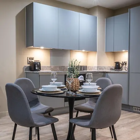 Prázdninový dům Luxury Townhouse Sleeps 8 Free Parking & Fast Wi-Fi