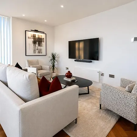 Luxury Deansgate 2Br Apartment With City Views Sleeps 4 Long-Stay Disc Available *