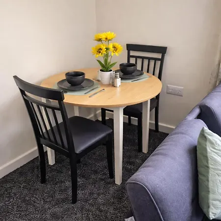 Stylish 1Br Escape For City Breaks Manchester