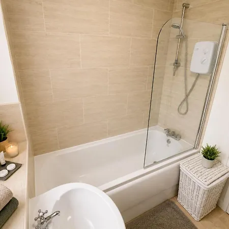Convenient Centre 3bd With Free Parking * Manchester