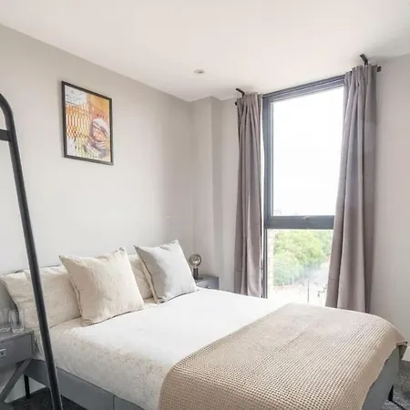 Fantastic 3 Bedroom * Manchester