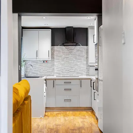 3 Bedroom Close To Mcr Centre Dom wakacyjny *