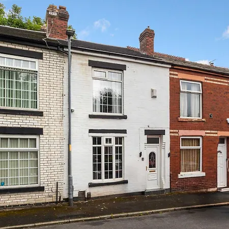 3 Bedroom Close To Mcr Centre Манчестер