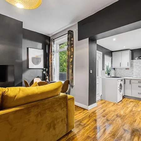3 Bedroom Close To Mcr Centre * Манчестер