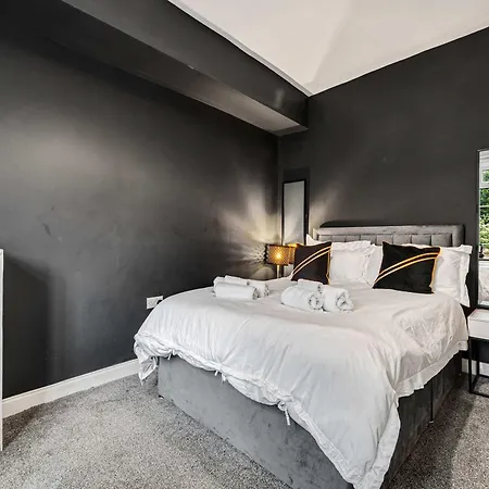 3 Bedroom Close To Mcr Centre