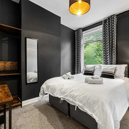 3 Bedroom Close To Mcr Centre Дом отдыха *