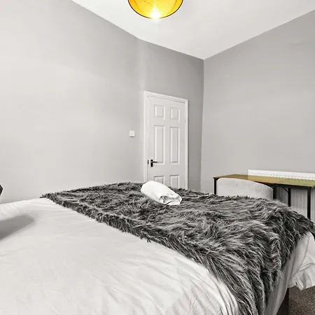 3 Bedroom Close To Mcr Centre Дом отдыха *