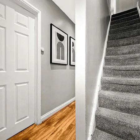 3 Bedroom Close To Mcr Centre Дом отдыха *