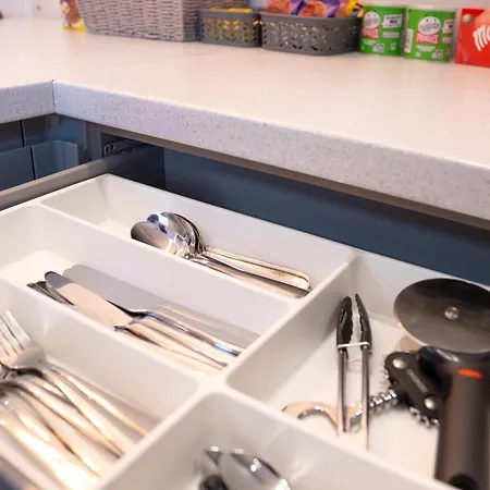 The Haven Sleeps 10 Near Centre Breakfast Hamper Included *