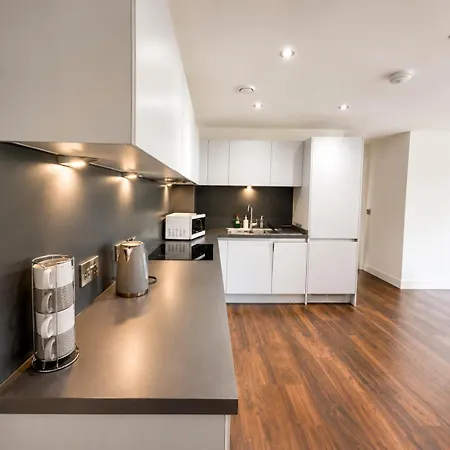 Unisuperhost Apartment