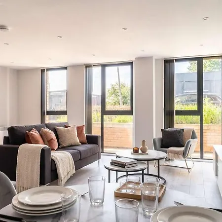 Διαμέρισμα Modern 3 Bedroom