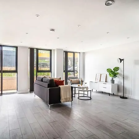 Modern 3 Bedroom Manchester