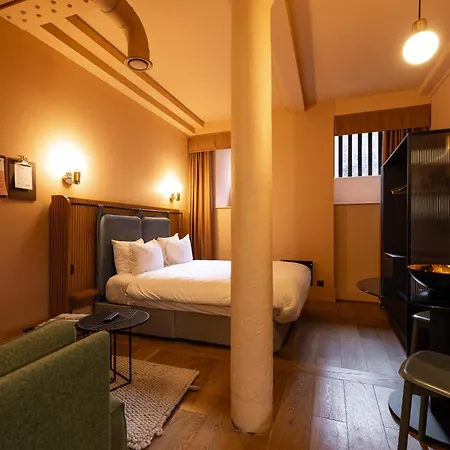 Отель Whitworth Locke 4*