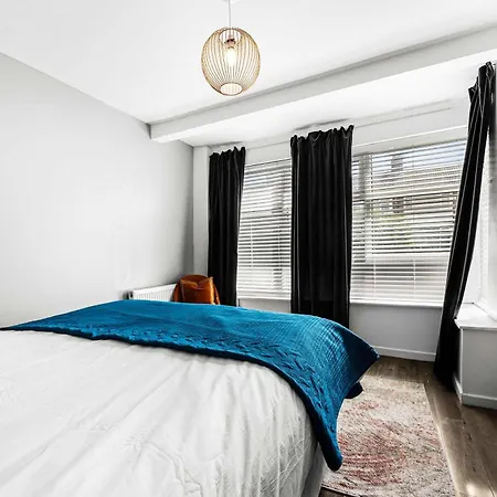 Free Parking 5 Minutes From Centre * Manchester