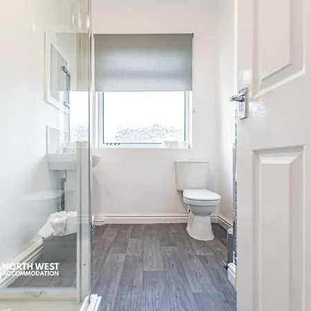 Spacious 3br In For Family & Contractor Friendly Holiday home