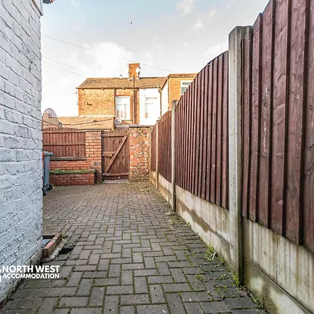 Spacious 3br In For Family & Contractor Friendly Holiday home *