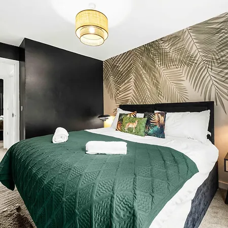 Free Parking Luxury Safari House *