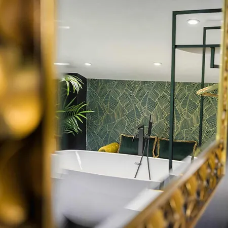 Free Parking Luxury Safari House Casa vacanze Manchester