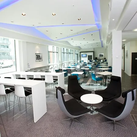 Hotel Express Centre Arena By Ihg