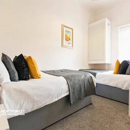 Newly Refurbished 2-bedroom In 10 Mins From Centre With Free Wifi By North West *