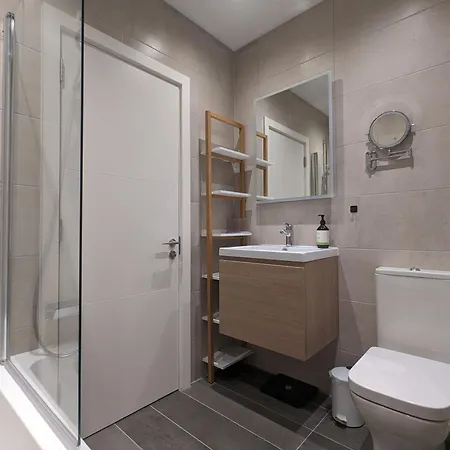 Holiday home Adelphi Townhouse Contemporary 2 Bed 1 Bath 1 Wc Manchester