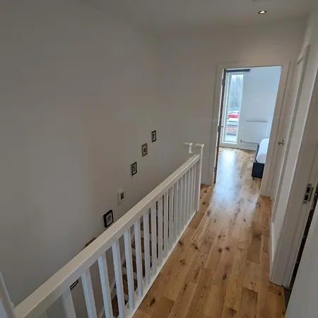 Adelphi Townhouse Contemporary 2 Bed 1 Bath 1 Wc Holiday home Manchester