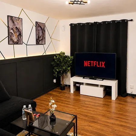 Casa de Férias House In Mvs Snug Urban Hideaway