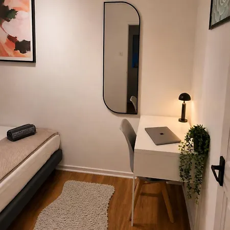 Casa de Férias House In Mvs Snug Urban Hideaway *