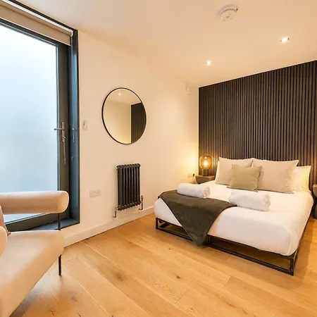 Luxury Townhouse 4br I Roof Terrace I Free Parking Prázdninový dům *