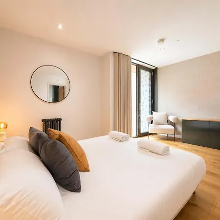 Luxury Townhouse 4br I Roof Terrace I Free Parking * Manchester