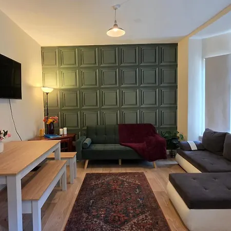 Entire 2 Bedroom Cosy Flat Near Centre Манчестер