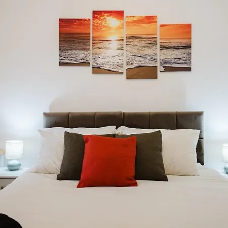 Villa Ancoats Eden Centre - Free Parking - Contractor Business - 2 Bath - 3 Bedroom