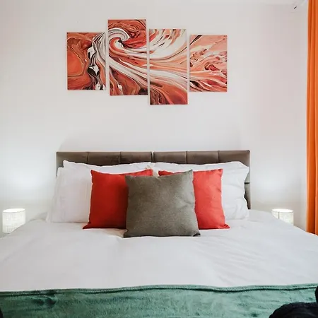 Ancoats Eden Centre - Free Parking - Contractor Business - 2 Bath - 3 Bedroom Villa Manchester
