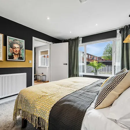Casa vacanze Free Parking The Quays- Sleeps 8 By Genesis Living Manchester